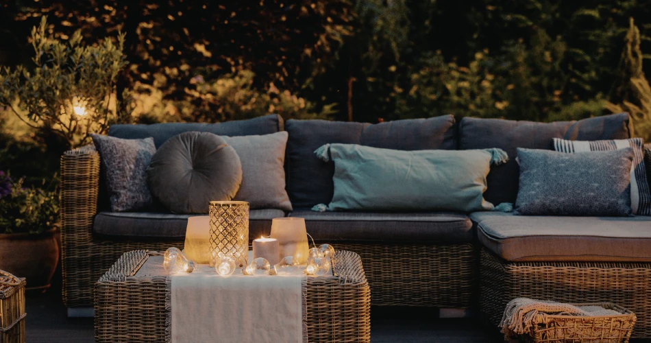 North Hollywood Nightlife Guide: Best Bars, Lounges & Late-Night Spots